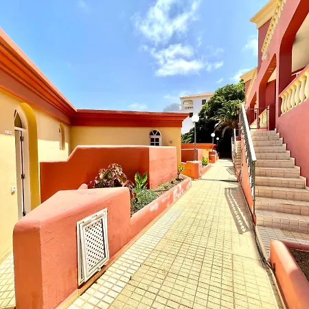 Apartamento Con Estupenda Piscina, Wifi En Tenerife Sur *