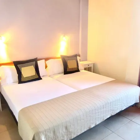 Apartamento Con Estupenda Piscina, Wifi En Tenerife Sur